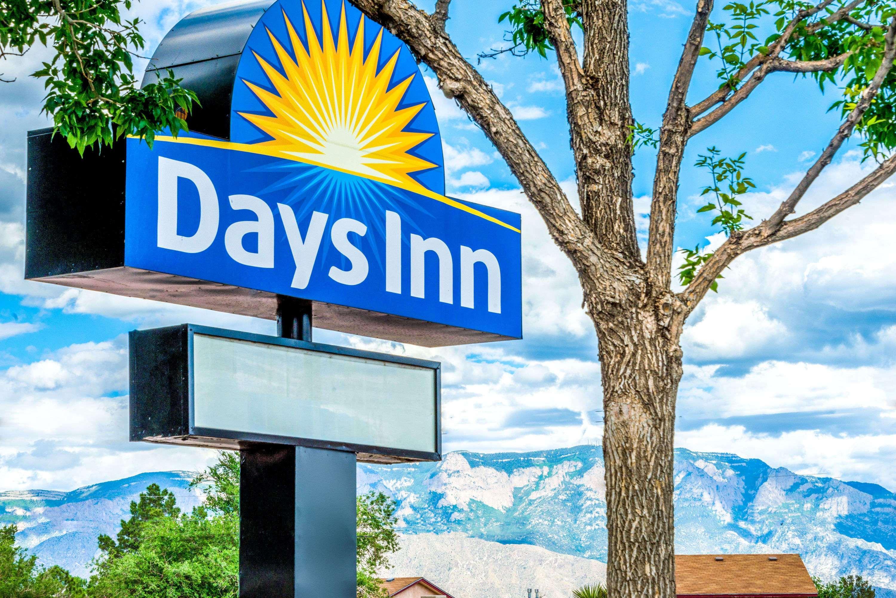 Days Inn By Wyndham Рио-Ранчо Экстерьер фото